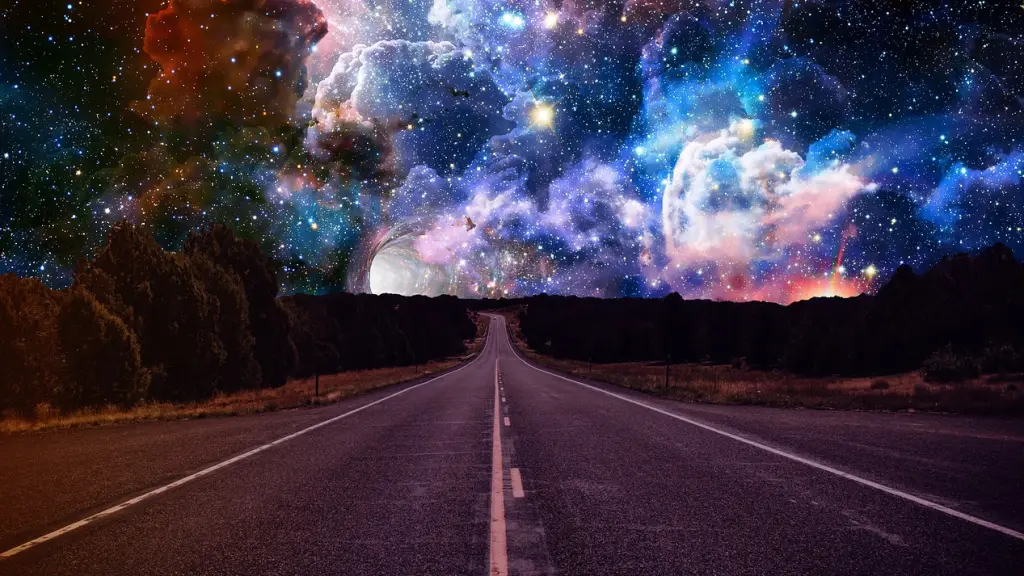Imagen alusiva a la astrología: cielo estrellado sobre una carretera